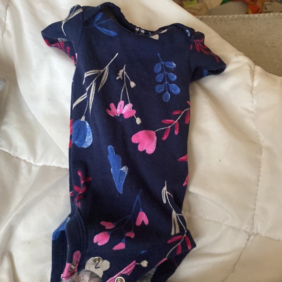 Newborn and preeme babygirl clothes - Picture 6 of 7